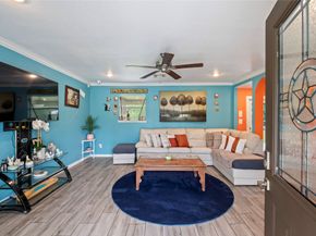 1030 Grand Oaks Drive, Houston TX 77015