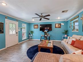 1030 Grand Oaks Drive, Houston TX 77015