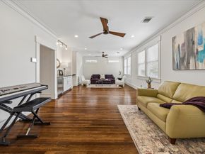 306 E 5th Street, Houston TX 77007