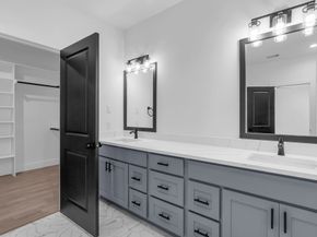 8136 Chateau Street, Houston TX 77028