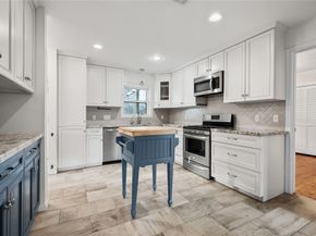 2210 Nina Lee Lane, Houston TX 77018