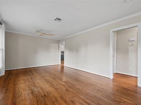 2210 Nina Lee Lane, Houston TX 77018