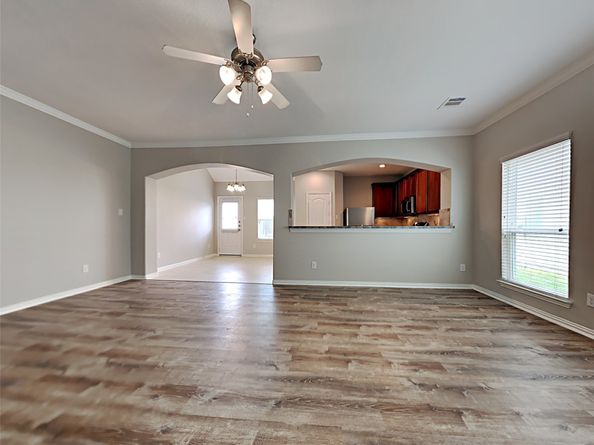 5202 Dauntless Drive, Houston TX 77066