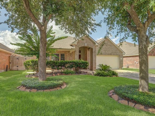 16011 Belleshire Glen Lane, Houston TX 77084