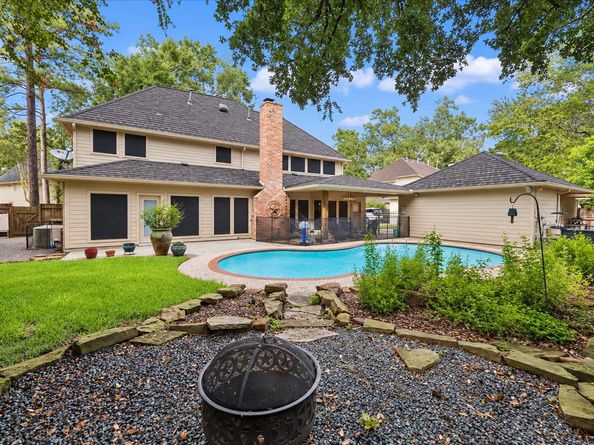 2411 Kings Lodge Drive, Kingwood TX 77345
