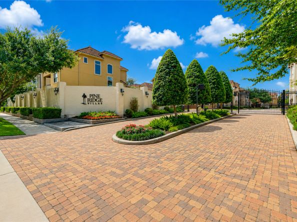 7615 Pine Ridge Terrace Road, Houston TX 77081
