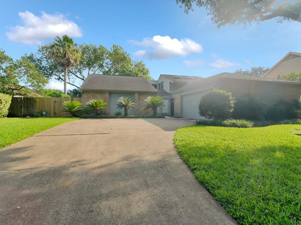 12206 Burgoyne Drive, Houston TX 77077