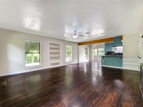 1011 Hamblen Road 307, Houston TX 77339