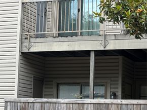 9707 Richmond Avenue 92, Houston TX 77042