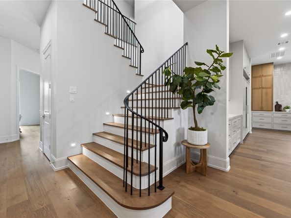 515 W 33rd Street, Houston TX 77018