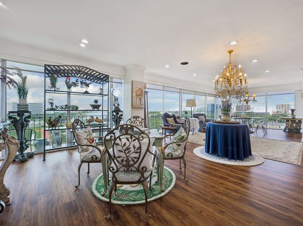 2200 Willowick Road 8BC, Houston TX 77027