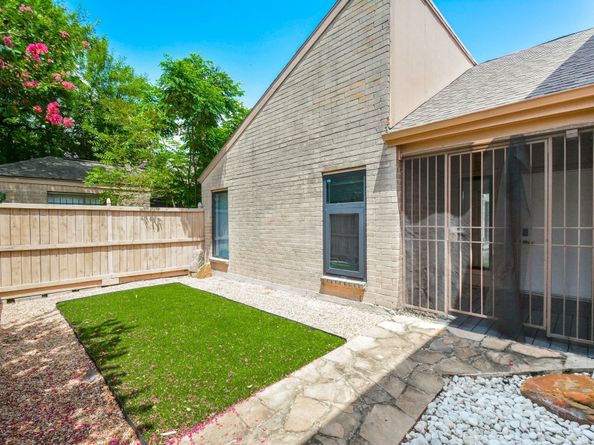 9514 Tarragon Lane, Houston TX 77036