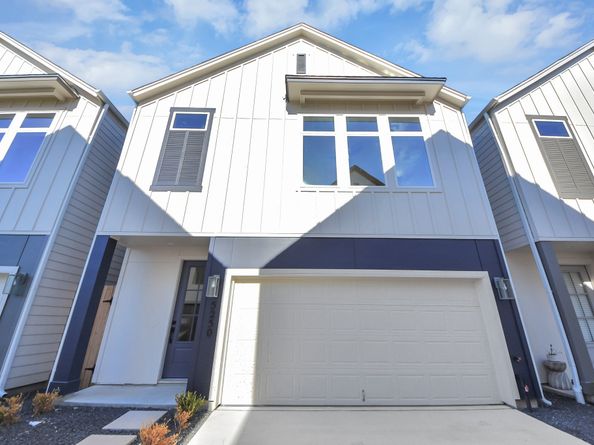 5250 Texas Street, Houston TX 77011
