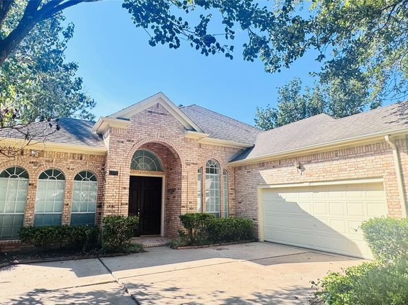 1702 Berkoff Drive, Sugar Land TX 77479
