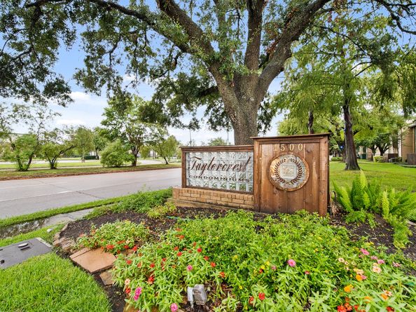 1500 Bay Area Boulevard 126, Houston TX 77058