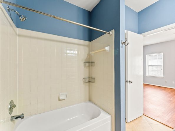 3254 Holly Hall Street 3254, Houston TX 77054