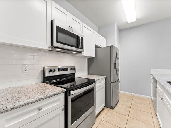 3254 Holly Hall Street 3254, Houston TX 77054