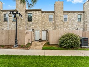 3254 Holly Hall Street 3254, Houston TX 77054