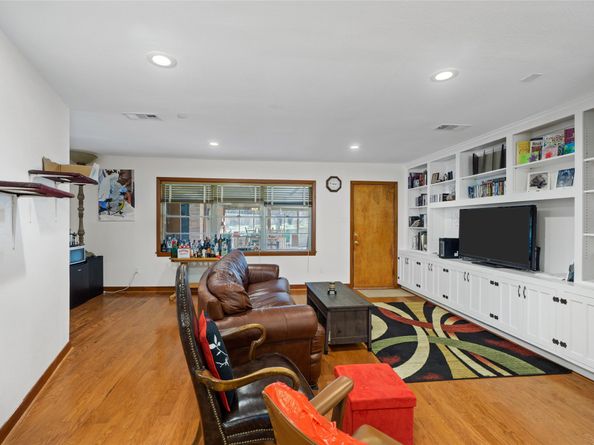 405 Hohldale Street, Houston TX 77091