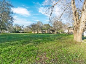 405 Hohldale Street, Houston TX 77091