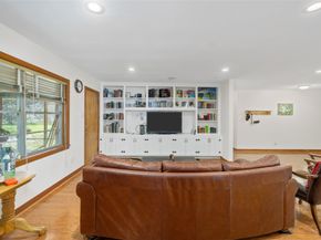 405 Hohldale Street, Houston TX 77091