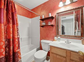 95 Osprey Ct, Secaucus NJ 07094