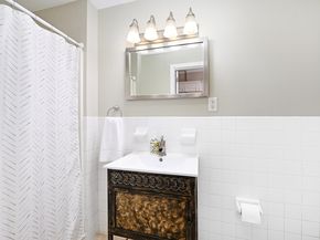 911 Willow Ave 1, Hoboken NJ 07030
