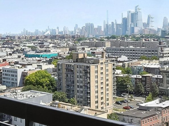 700 1st St 16PD, Hoboken NJ 07030
