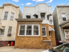 914 19th St, Union City NJ 07087