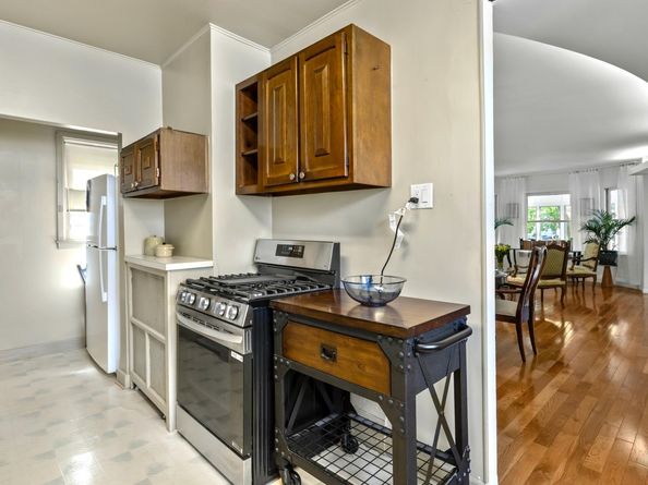 83 West 38th St, Bayonne NJ 07002