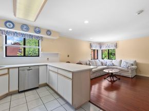 506 Teal Plaza, Secaucus NJ 07094