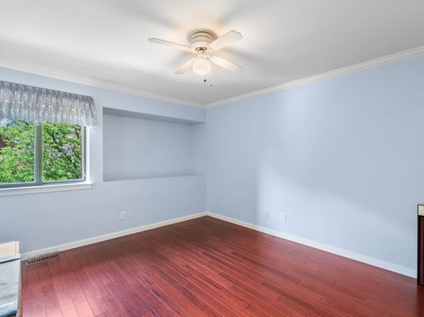 506 Teal Plaza, Secaucus NJ 07094