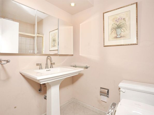 200 Winston Dr 2116, Cliffside Park NJ 07010