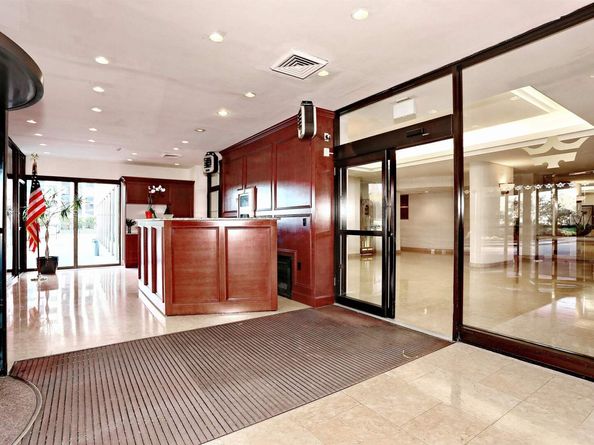 200 Winston Dr 2116, Cliffside Park NJ 07010
