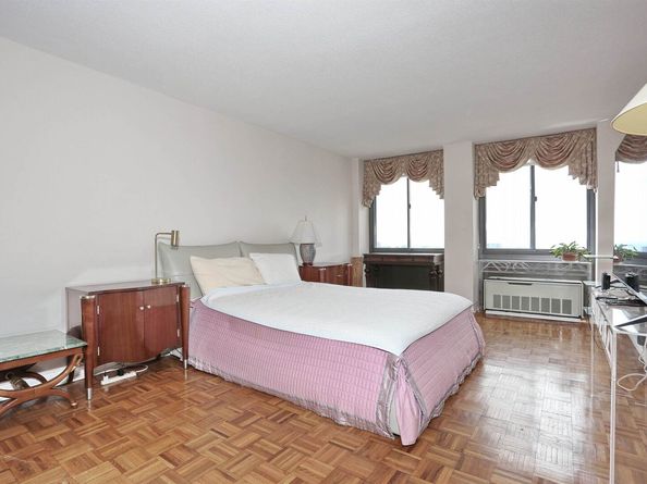 200 Winston Dr 2116, Cliffside Park NJ 07010
