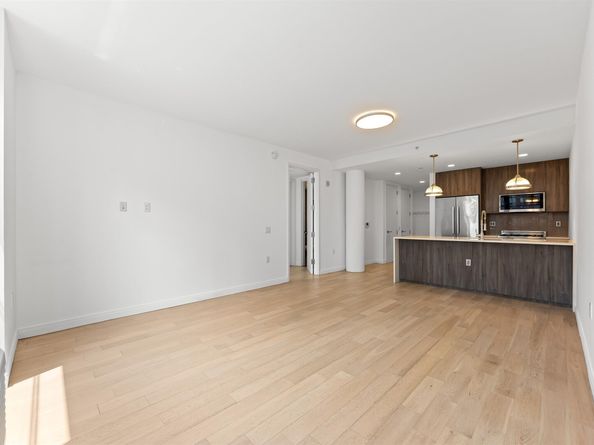 160 1st St 901, Jersey City NY 07302