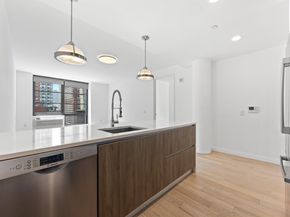 160 1st St 901, Jersey City NY 07302