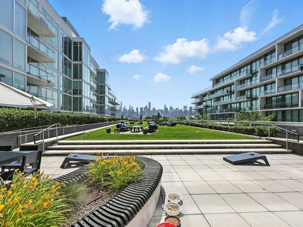 1000 Avenue At Port Imperial PH703, Weehawken NJ 07086