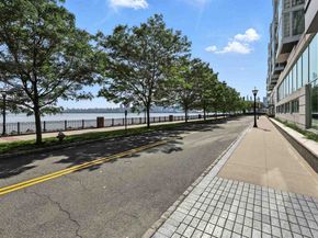 1000 Avenue At Port Imperial PH703, Weehawken NJ 07086