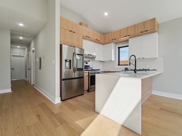 313 Lembeck Ave 2, Jersey City NJ 07305