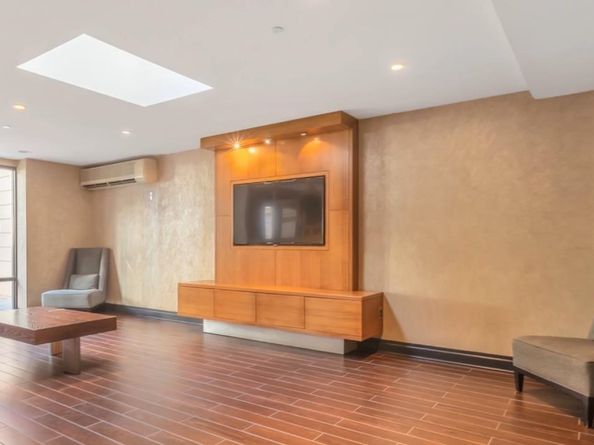 149 Essex St 5C, Jersey City NJ 07302