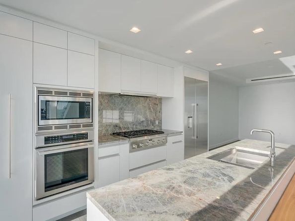 320 Adolphus Ave 1415, Cliffside Park NJ 07010