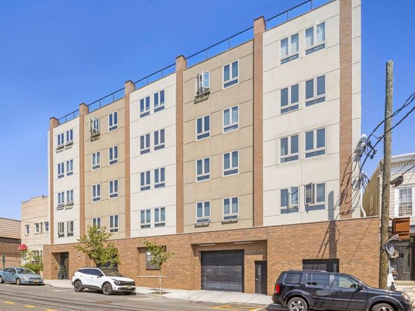 62 69th St 503, Guttenberg NJ 07093