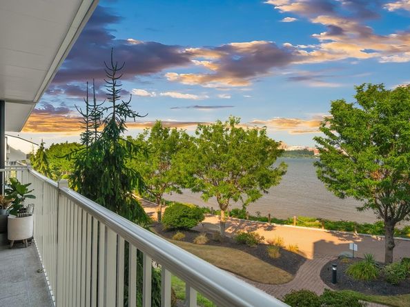 1225 River Rd 10 C, Edgewater NJ 07020