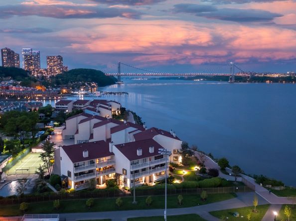 1225 River Rd 10 C, Edgewater NJ 07020