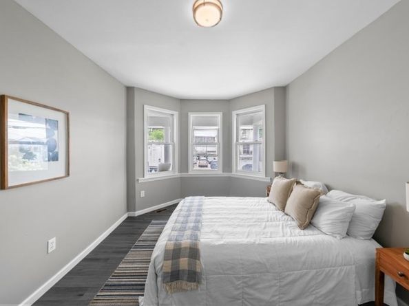 23 Bayview Ave, Jersey City NJ 07305