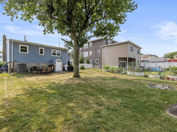 1137 Stonewall Lane, Secaucus NJ 07094