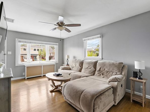 1137 Stonewall Lane, Secaucus NJ 07094