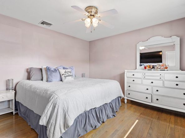 1137 Stonewall Lane, Secaucus NJ 07094