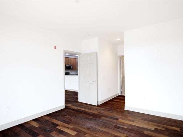 7400 River Rd 316, North Bergen NJ 07047